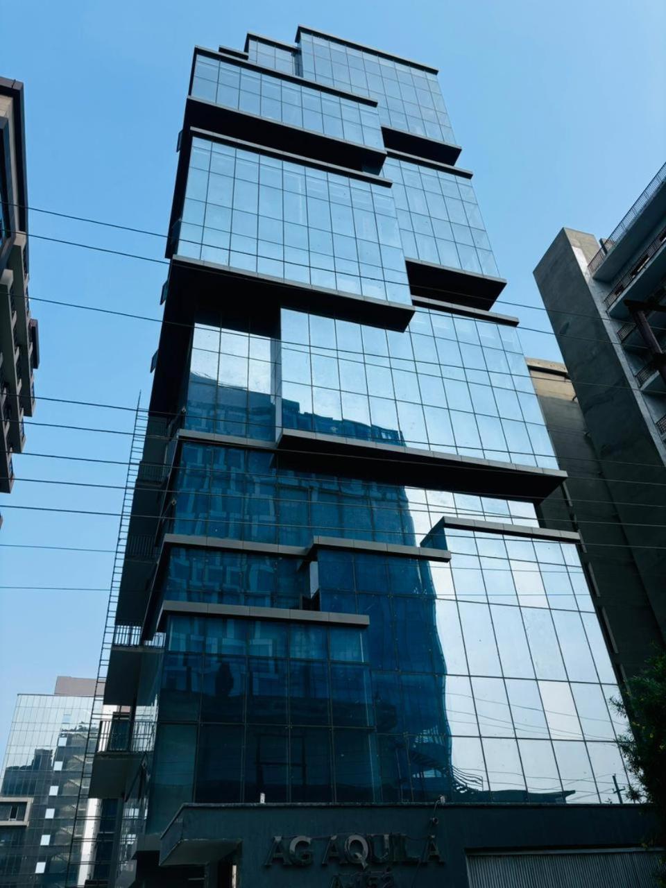 Aquila Grand Suites - Noida Sector 136 Exteriör bild